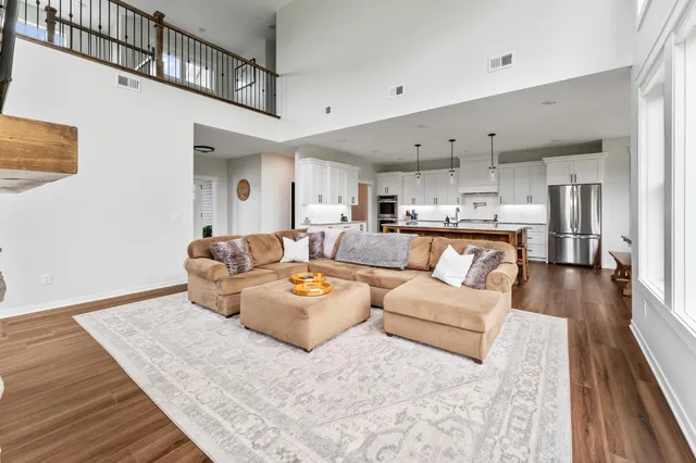 $674,900 | 4163 Canary Road, Grasston, MN 55030