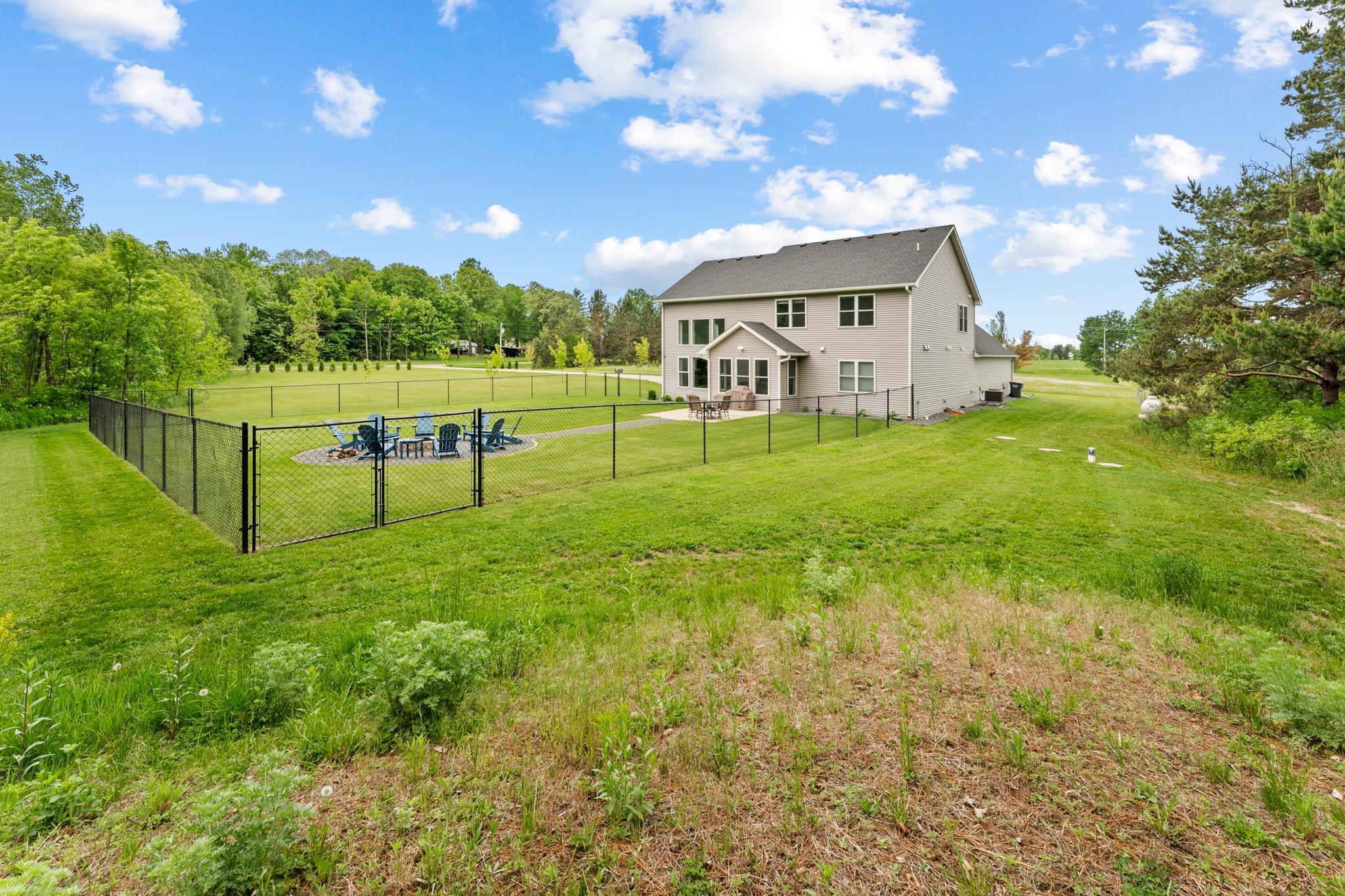 4163 Canary Road Grasston, MN 55030 - Photo 6 of 107