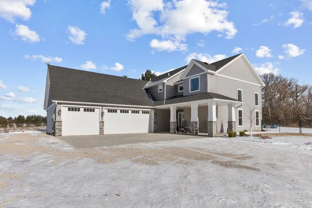 $674,900 | 4163 Canary Road, Grasston, MN 55030