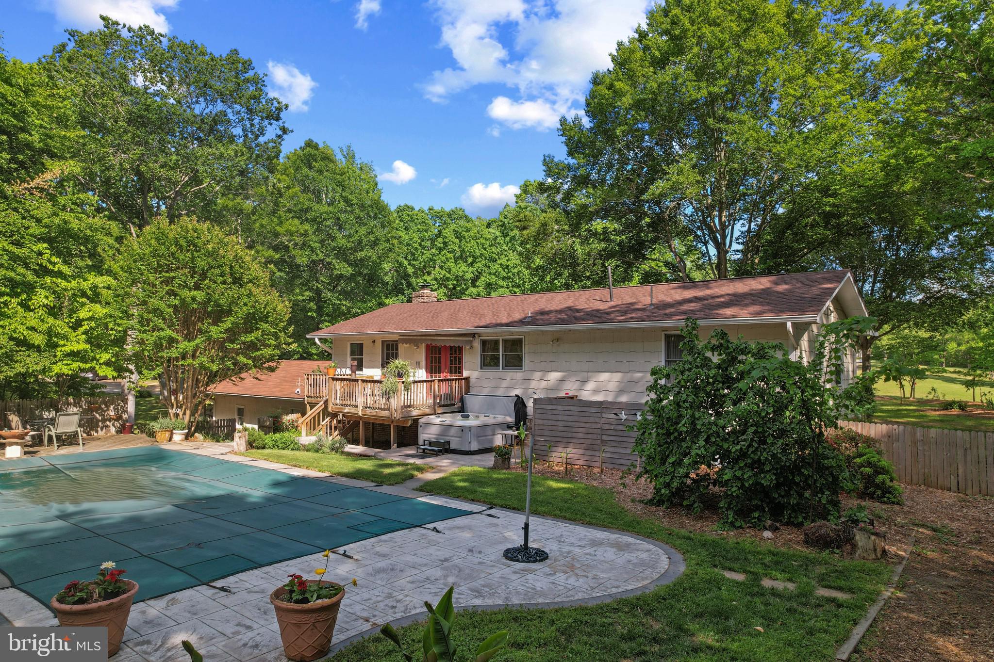 41 Wood Landing Road Fredericksburg, VA 22405 - Photo 40 of 79 a front view of a house with garden
