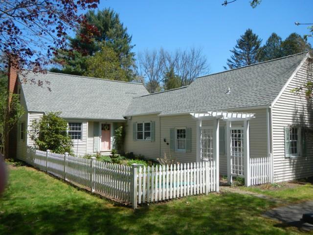 398 Olmstead Hill Road Wilton, CT 06897 - Photo 1 of 1 Gallery Image 1