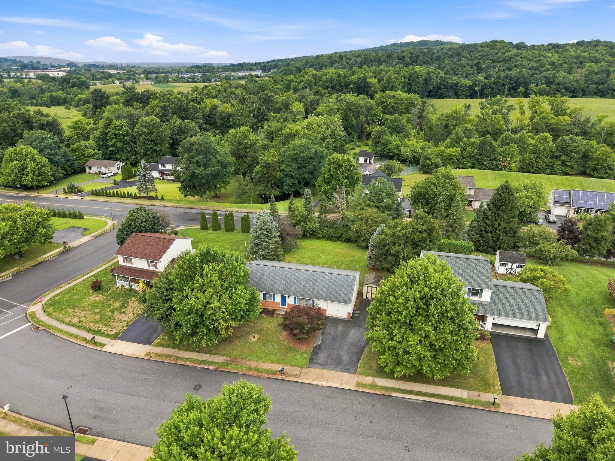 4 Barnhill Road Denver, PA 17517 - Photo 10 of 45 Gallery Image 10