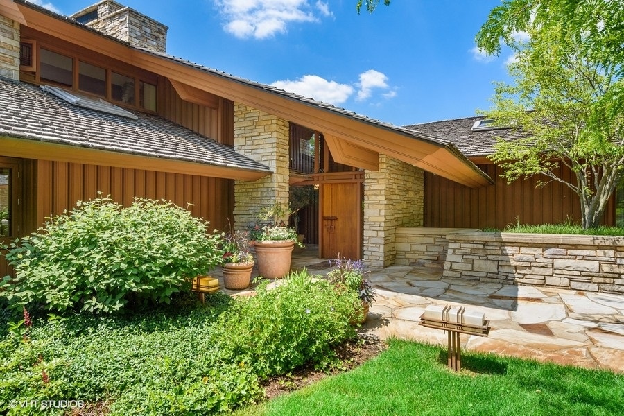 90 Brinker Road Barrington Hills, IL 60010 - Photo 1 of 1