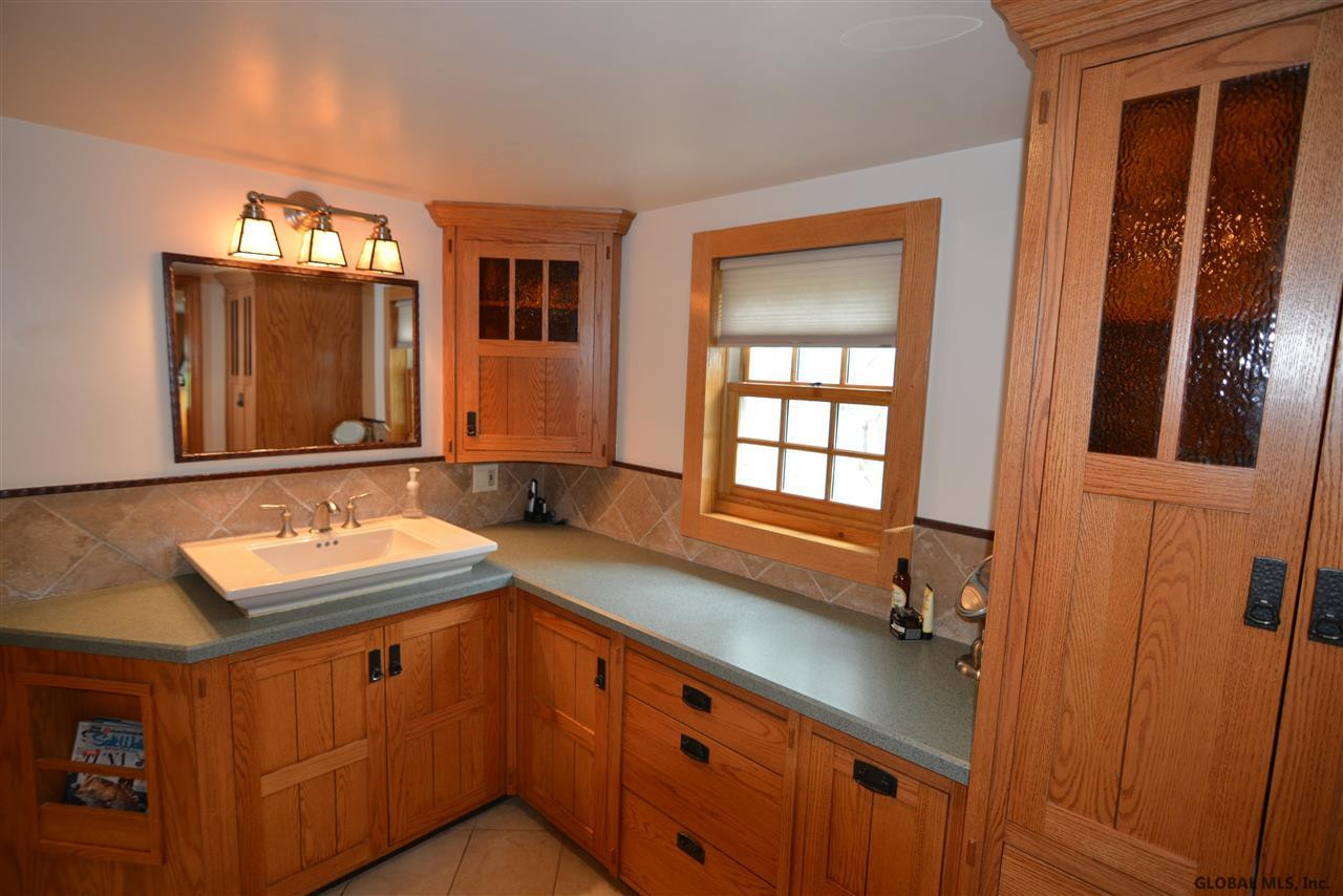 109 Mosher Road Bethlehem, NY 12077 - Photo 11 of 23 Photo 11