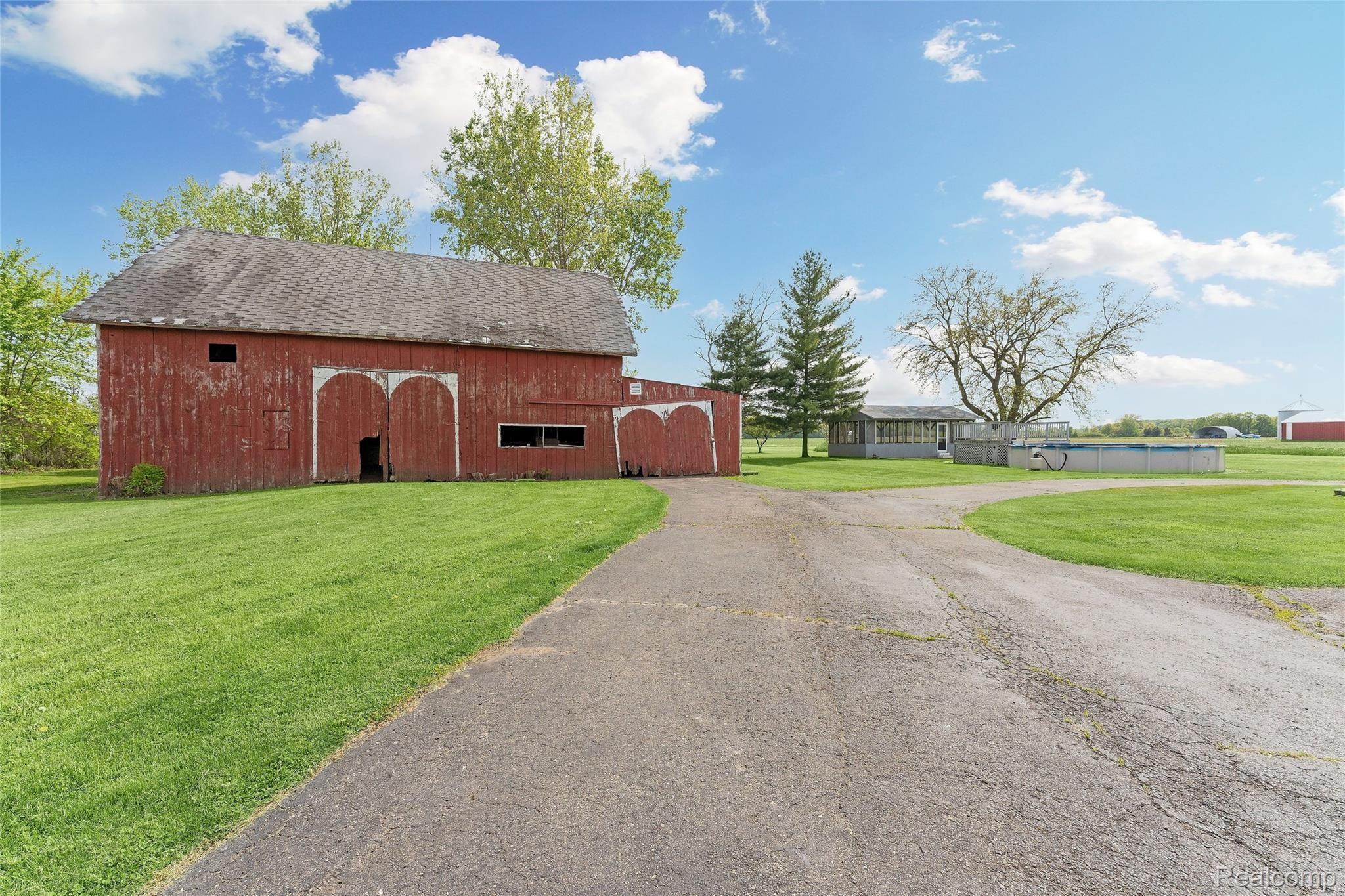 520 East Labo Road Carleton, MI 48117 - Photo 26 of 26 L22.jpg