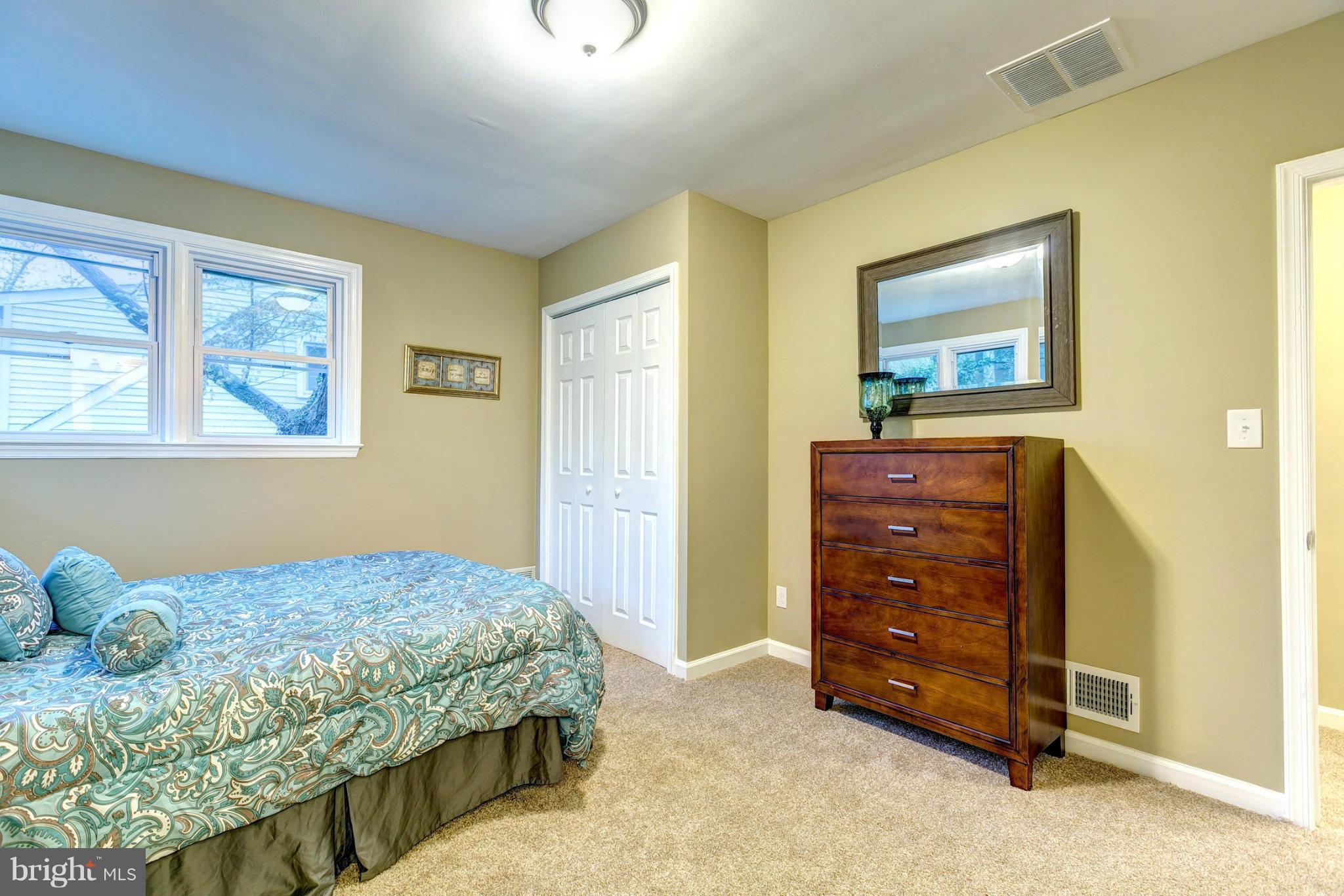 6708 Glenkirk Road Baltimore, MD 21239 - Photo 14 of 30 Relax And Unwind Here