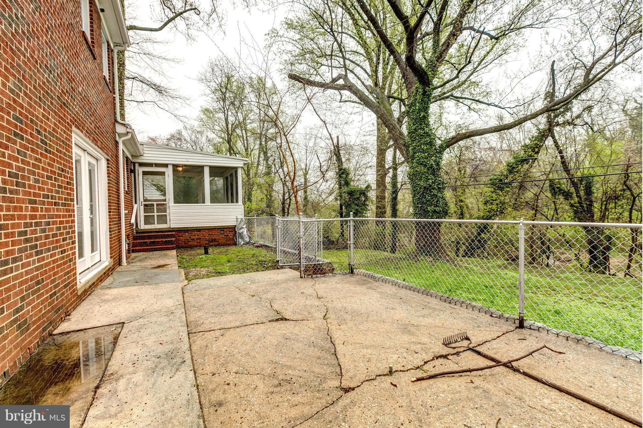 6708 Glenkirk Road Baltimore, MD 21239 - Photo 26 of 30 Semi Fenced Rear Patio