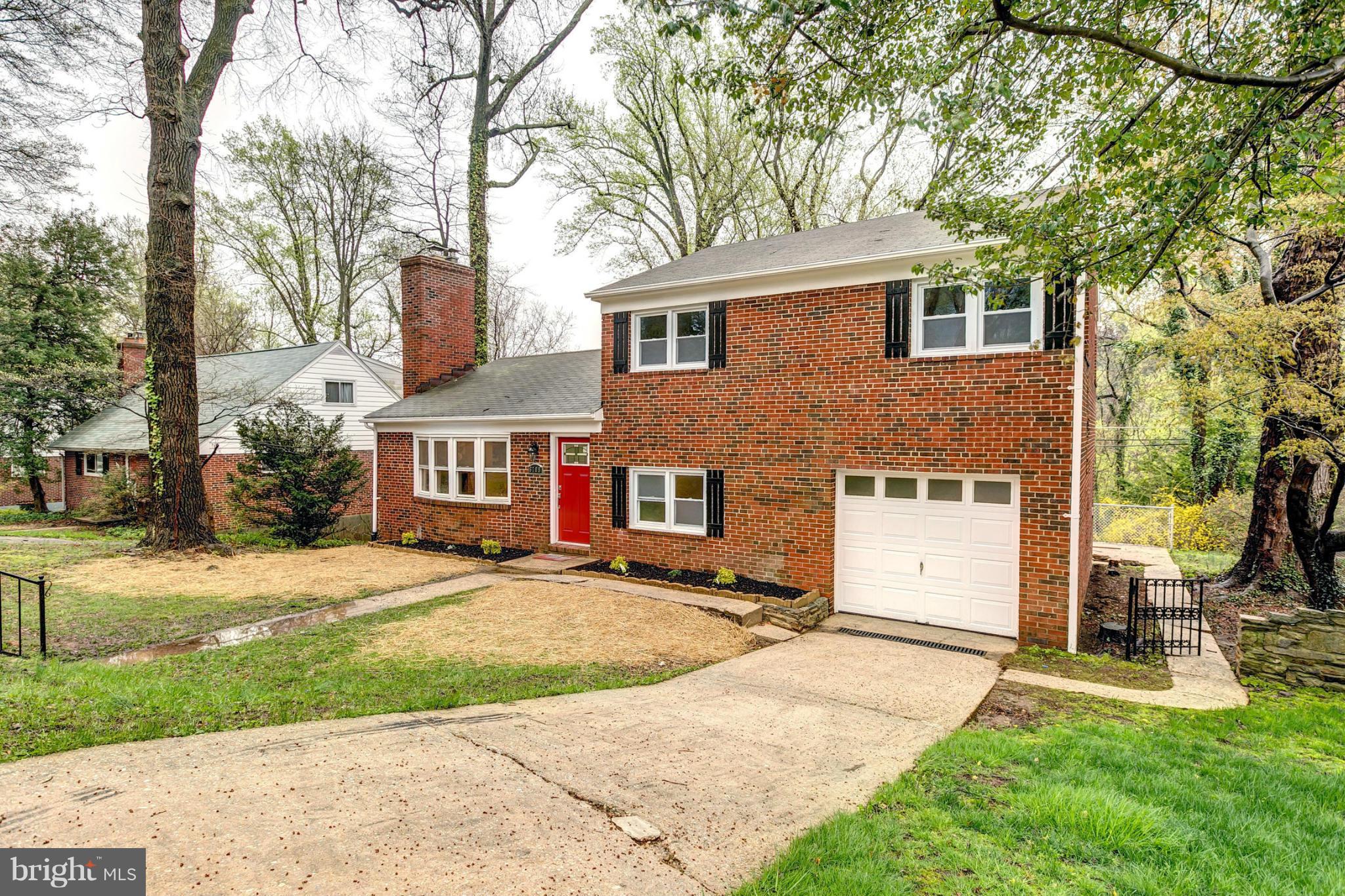 6708 Glenkirk Road Baltimore, MD 21239 - Photo 29 of 30 Long Private Driveway