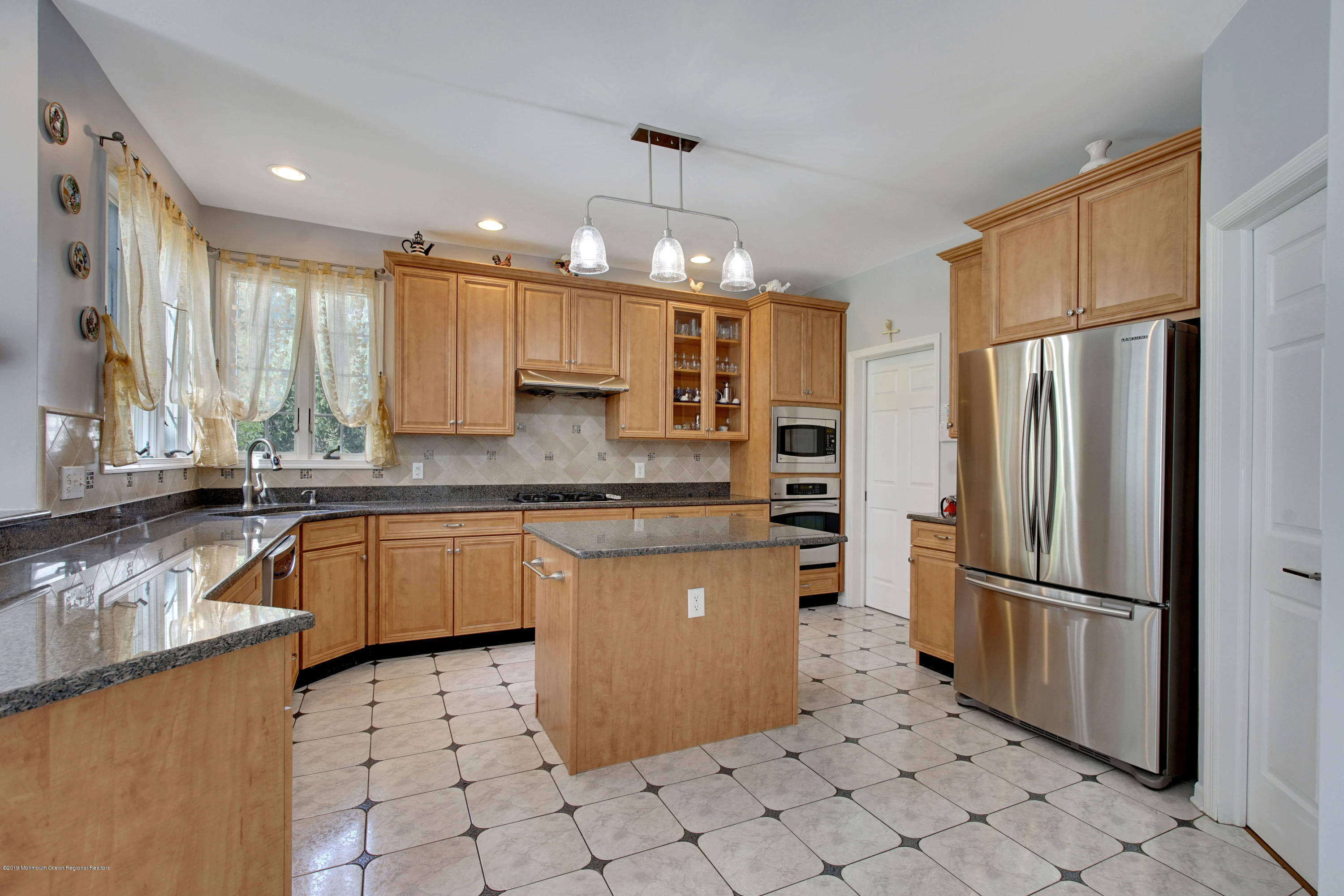 230 Bennington Road Freehold, NJ 07728 - Photo 36 of 72 083_dsc00775-dsc00779