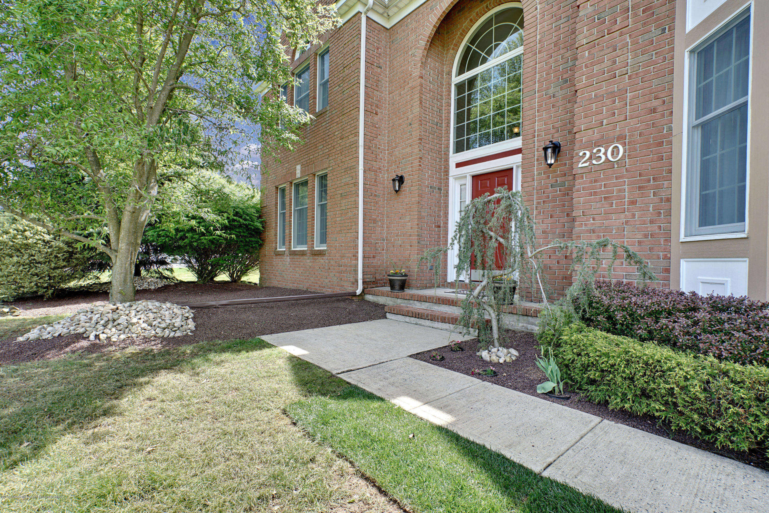 230 Bennington Road Freehold, NJ 07728 - Photo 4 of 72 105_dsc00920-dsc00924