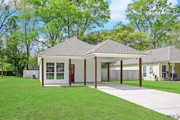 $229,900 | 4431 40th Street, Zachary, LA 70791