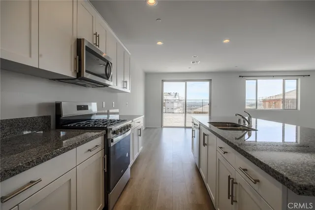 $3,900 | 4262 Empressa Circle, Lake Elsinore, CA 92530