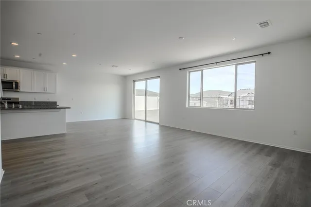 $3,900 | 4262 Empressa Circle, Lake Elsinore, CA 92530