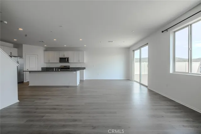 $3,900 | 4262 Empressa Circle, Lake Elsinore, CA 92530