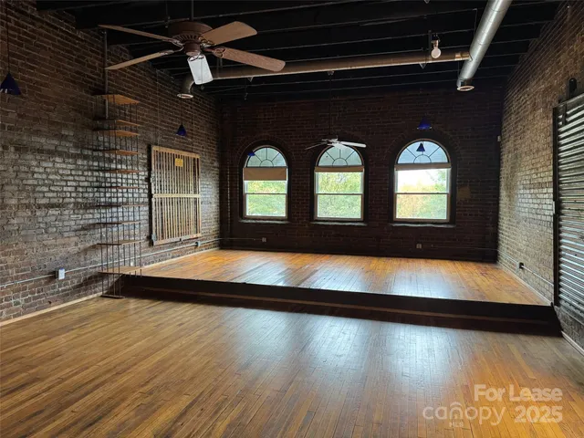 $1,550 | 110 Church Street Northwest, Lenoir, NC 28645