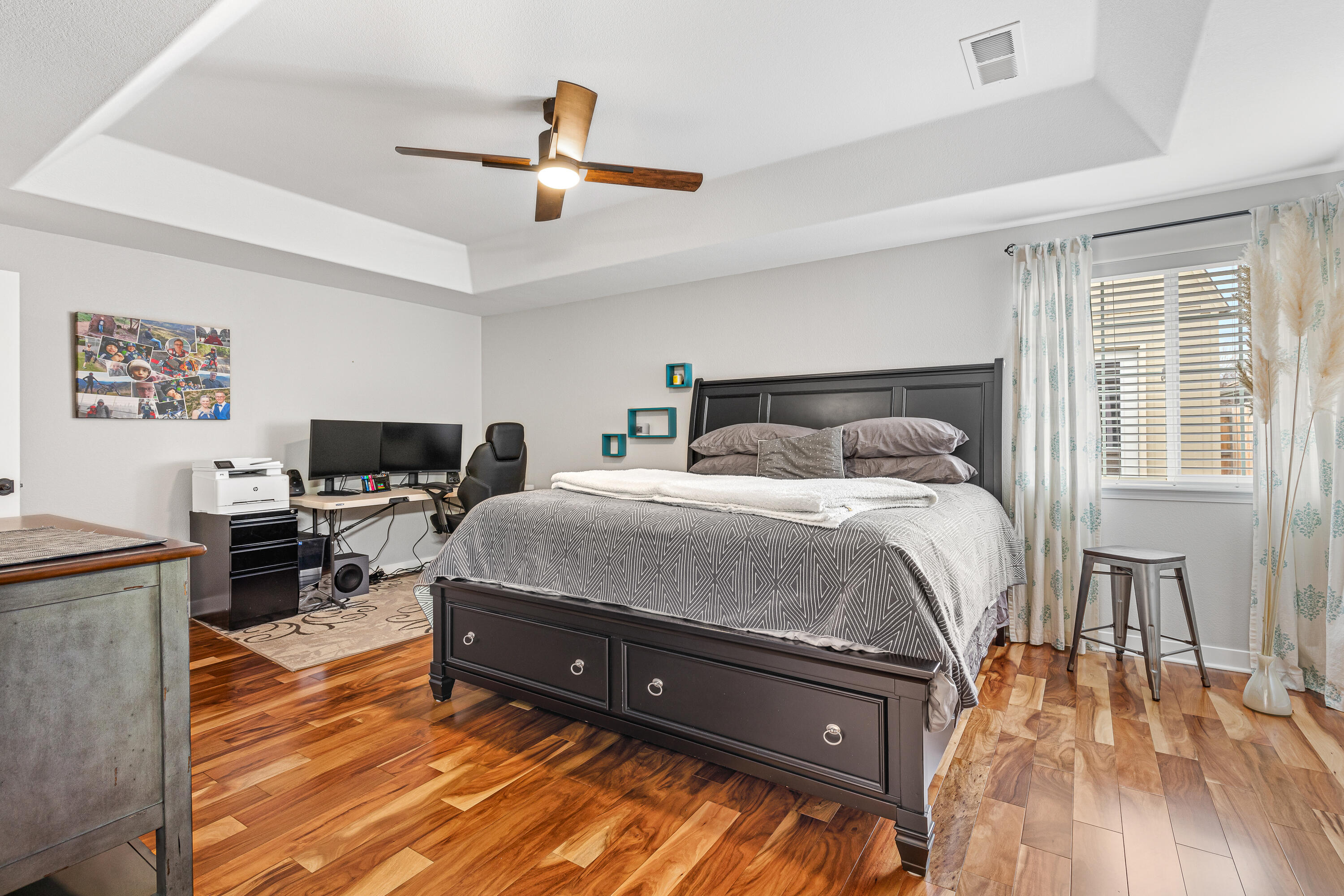 711 Brandon Street Central Point, OR 97502 - Photo 14 of 47 9R9A7588
