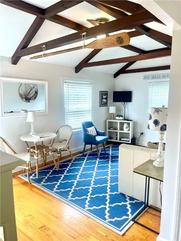 $1,750 | 74 Orchard Avenue, Middletown, RI 02842