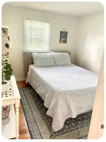 $1,750 | 74 Orchard Avenue, Middletown, RI 02842