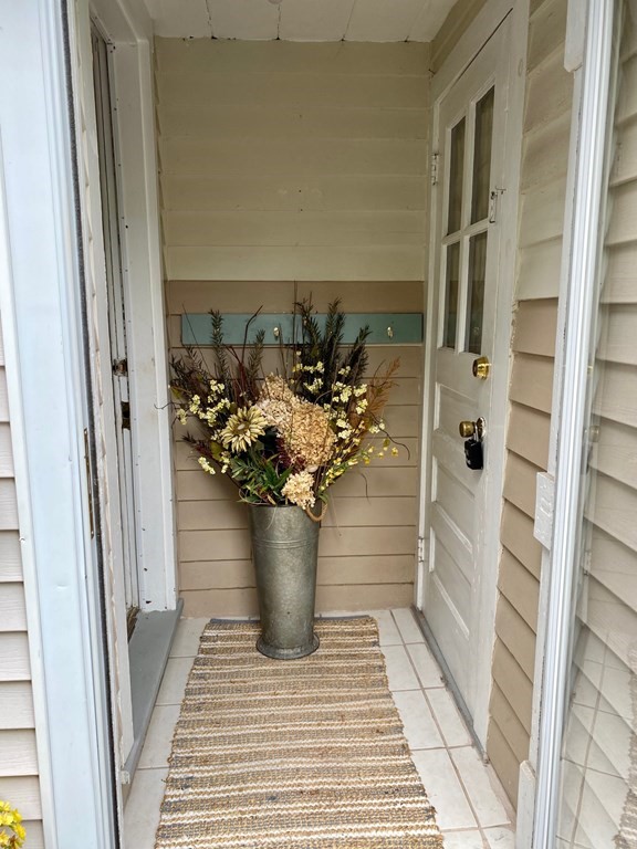 8 Mayfield Street Springfield, MA 01108 - Photo 5 of 30