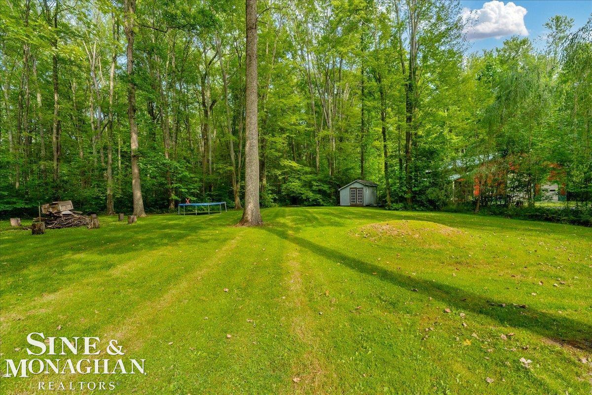 8759 Morrow Road Algonac, MI 48001 - Photo 9 of 39 50184463-39e89716-e3ed-46ea-959a-14db99fc5b4c.JPG