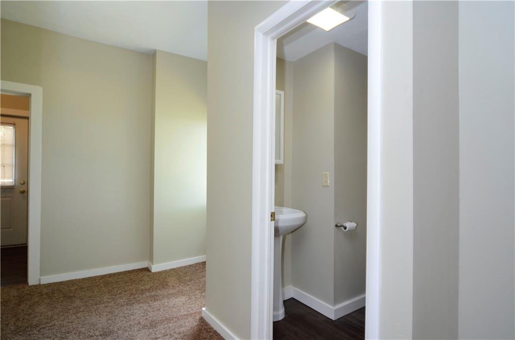 474 New York Avenue Rochester, PA 15074 - Photo 4 of 16