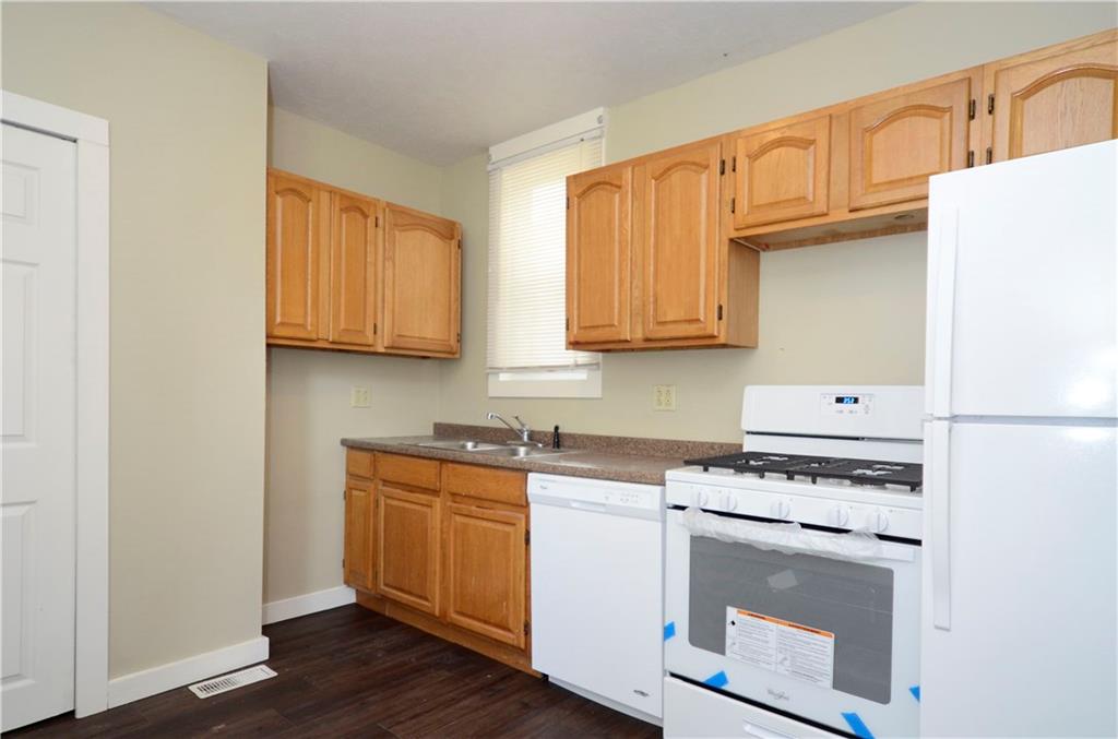 474 New York Avenue Rochester, PA 15074 - Photo 5 of 16
