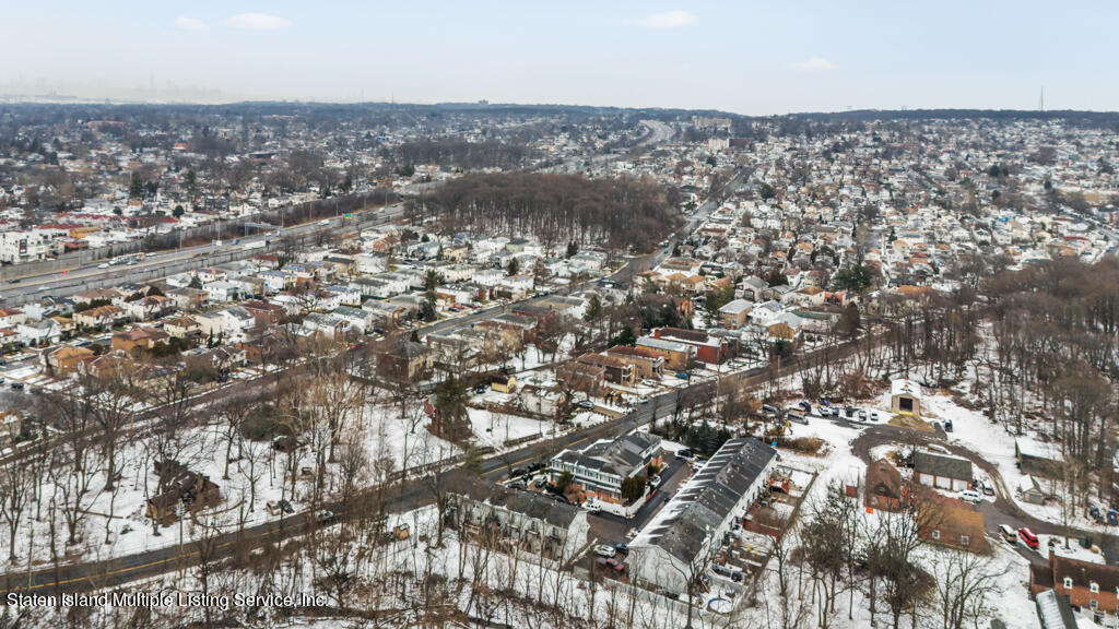 19 Seneca Loop Staten Island, NY 10314 - Photo 24 of 31 Aerial 2