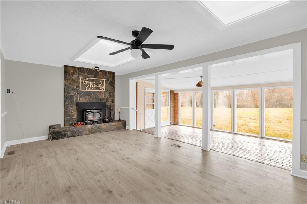 871 Gold Hill Road Madison, NC 27025 - Photo 16 of 38 Family Room