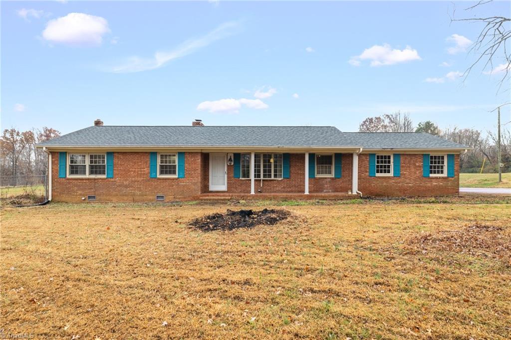 871 Gold Hill Road Madison, NC 27025 - Photo 2 of 38