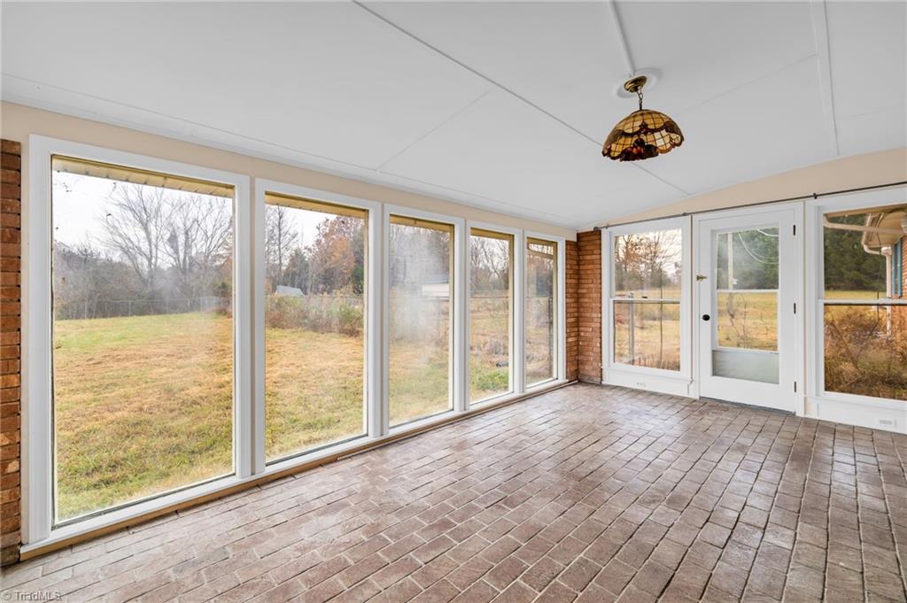 871 Gold Hill Road Madison, NC 27025 - Photo 21 of 38 Sunroom