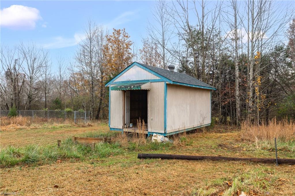 871 Gold Hill Road Madison, NC 27025 - Photo 33 of 38