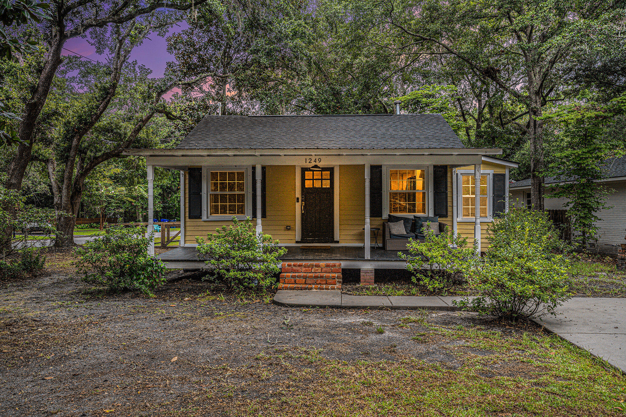 1249 Wisteria Road Charleston, SC 29407 - Photo 1 of 31 001_dsc01415_-twilight