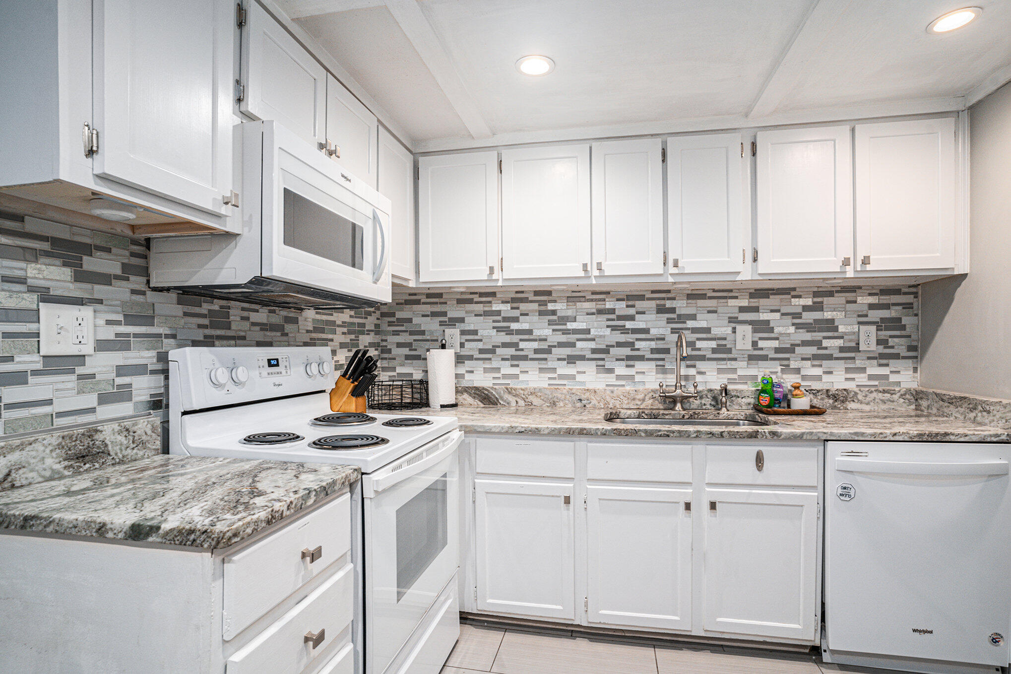 1249 Wisteria Road Charleston, SC 29407 - Photo 10 of 31 014_dsc01436