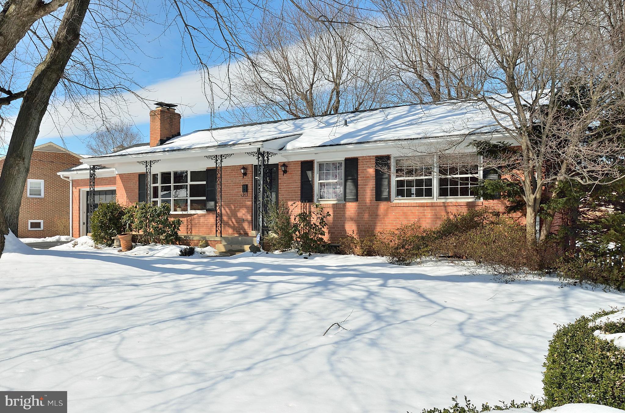 309 Dry Mill Road Southwest Leesburg, VA 20175 - Photo 1 of 22 Exterior (Front)