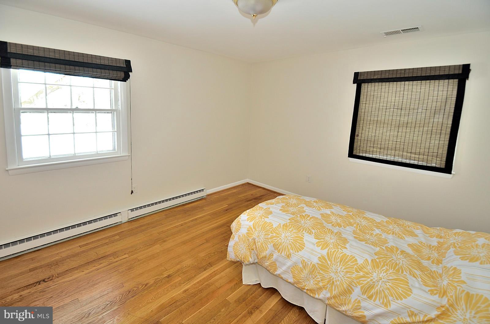 309 Dry Mill Road Southwest Leesburg, VA 20175 - Photo 12 of 22 Bedroom