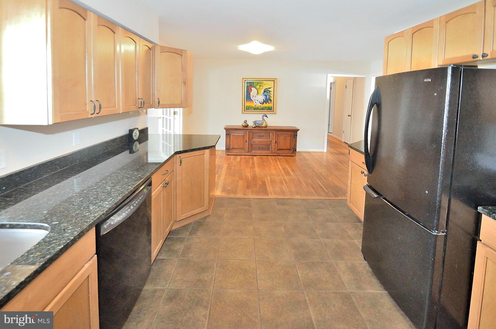 309 Dry Mill Road Southwest Leesburg, VA 20175 - Photo 6 of 22 Kitchen
