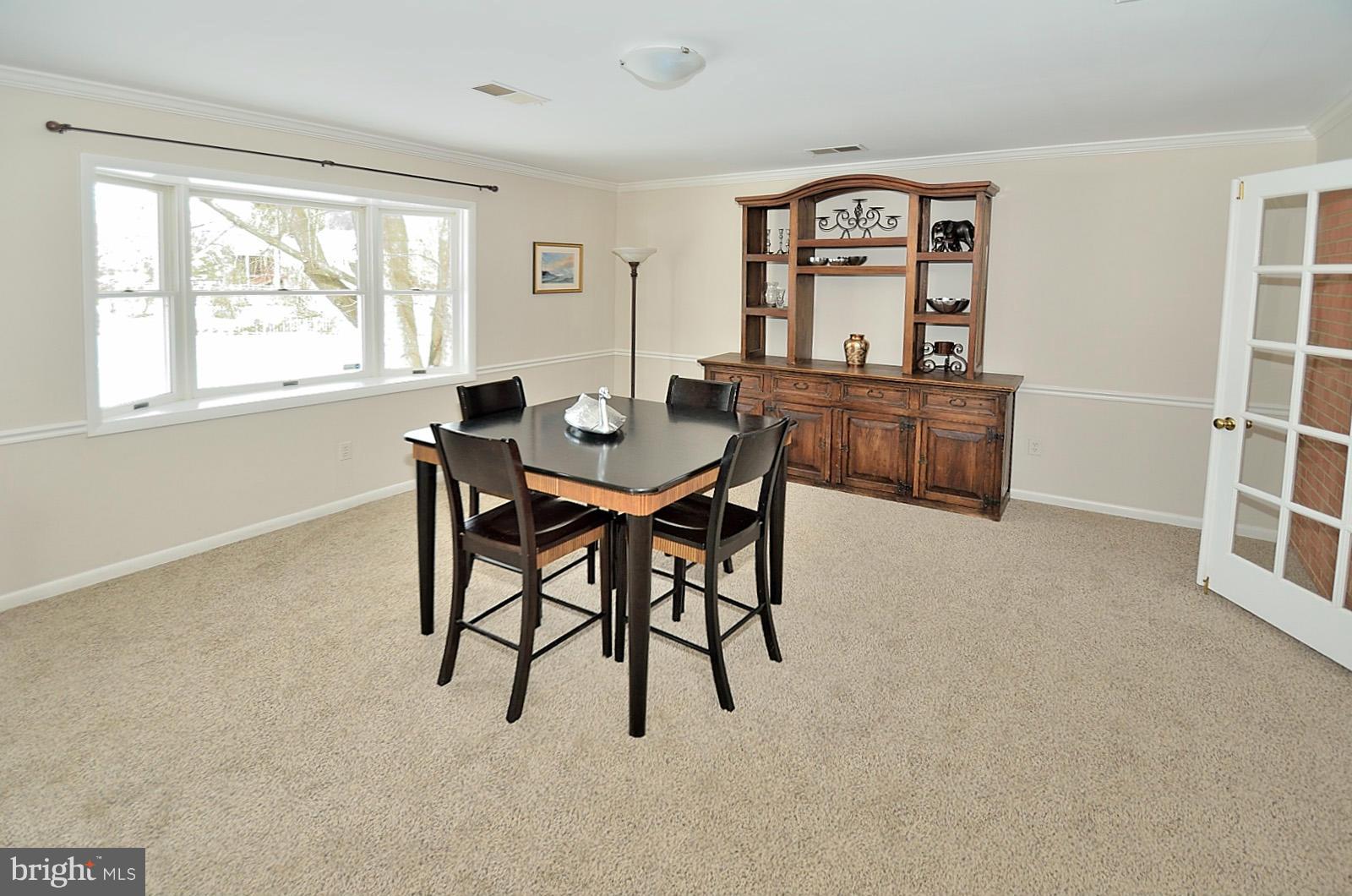 309 Dry Mill Road Southwest Leesburg, VA 20175 - Photo 9 of 22 Family Room