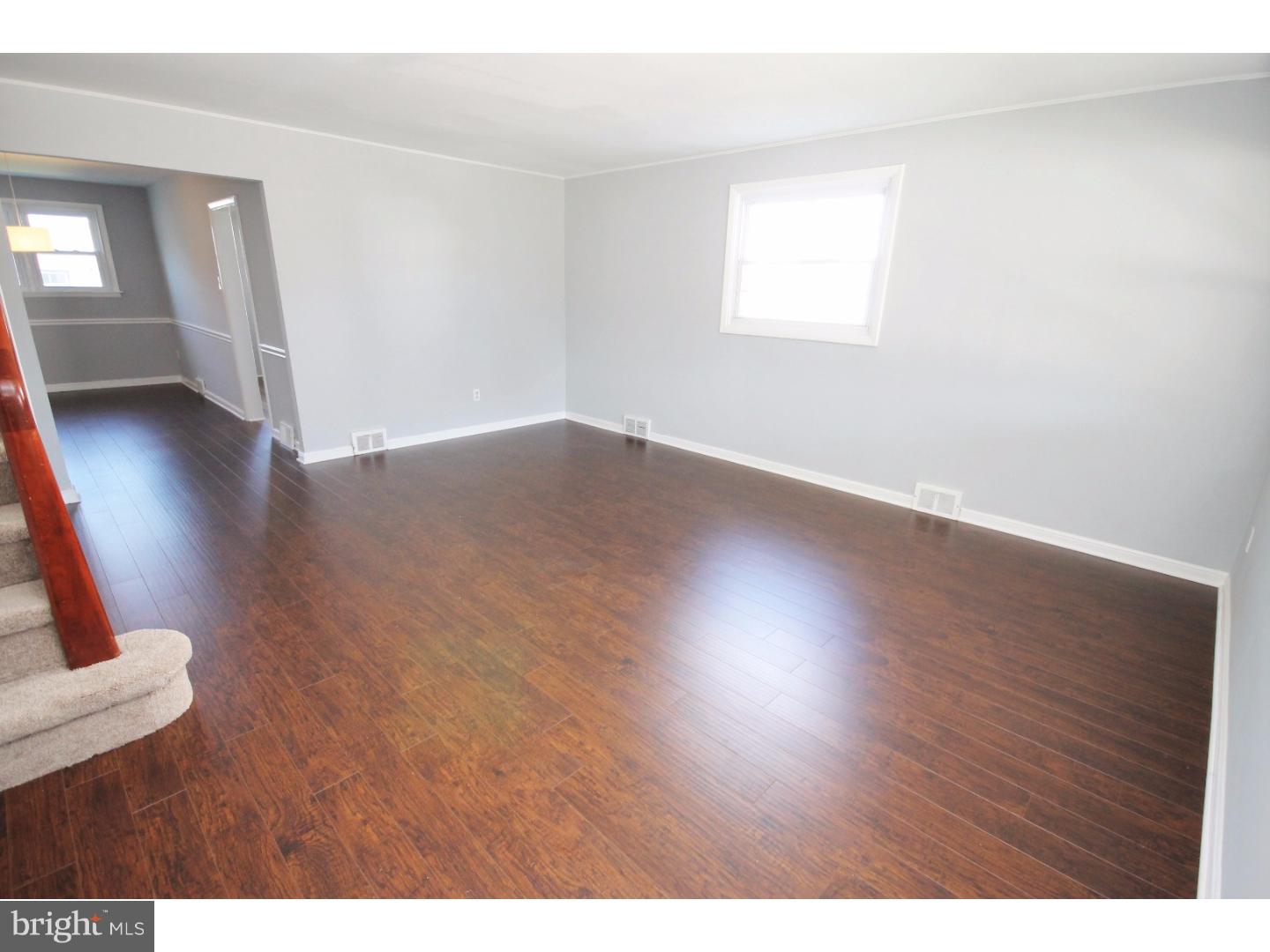 128 Beechwood Road Brookhaven, PA 19015 - Photo 6 of 20 Living Room