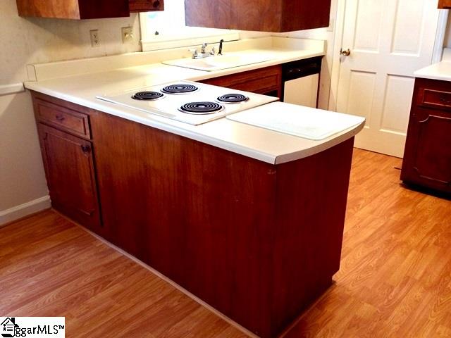304 Howell Road Greenville, SC 29615 - Photo 14 of 35 Gallery Image 14