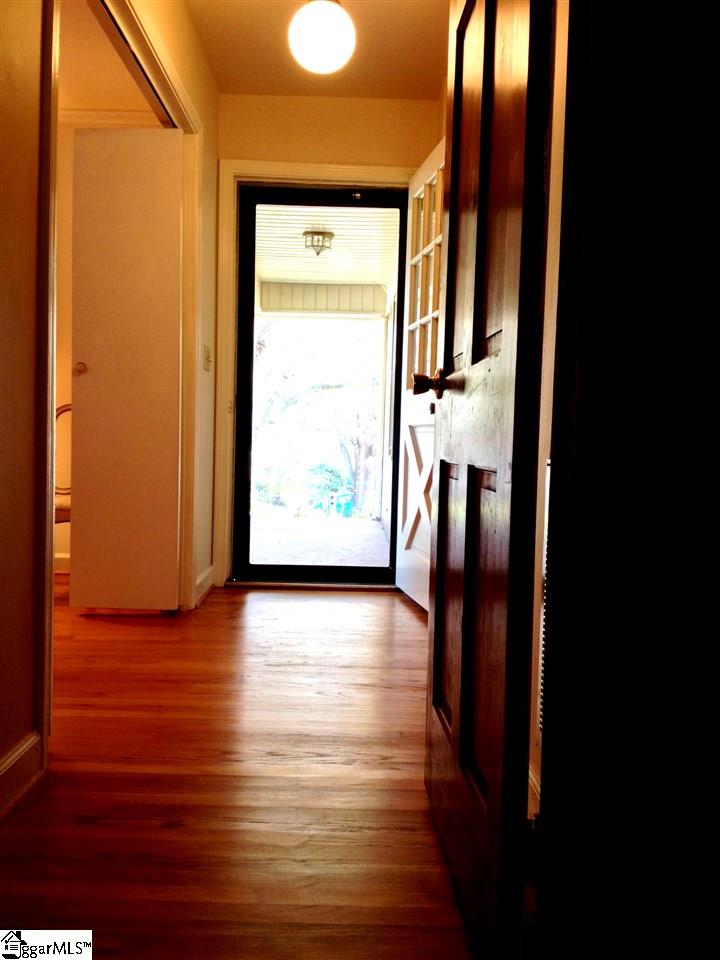 304 Howell Road Greenville, SC 29615 - Photo 6 of 35 Gallery Image 6