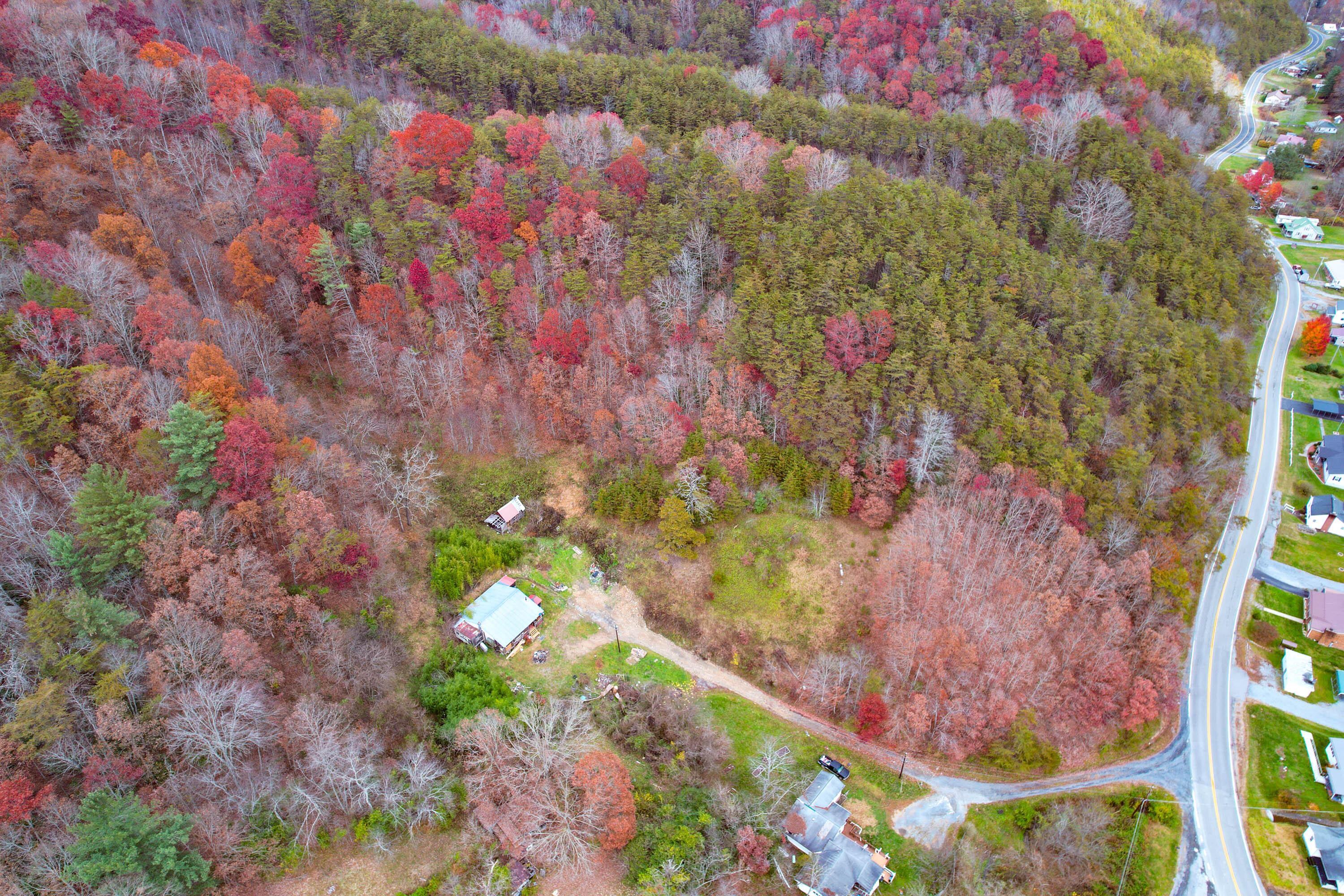 445 Poor Valley Road Saltville, VA 24370 - Photo 10 of 27 Saltville-4