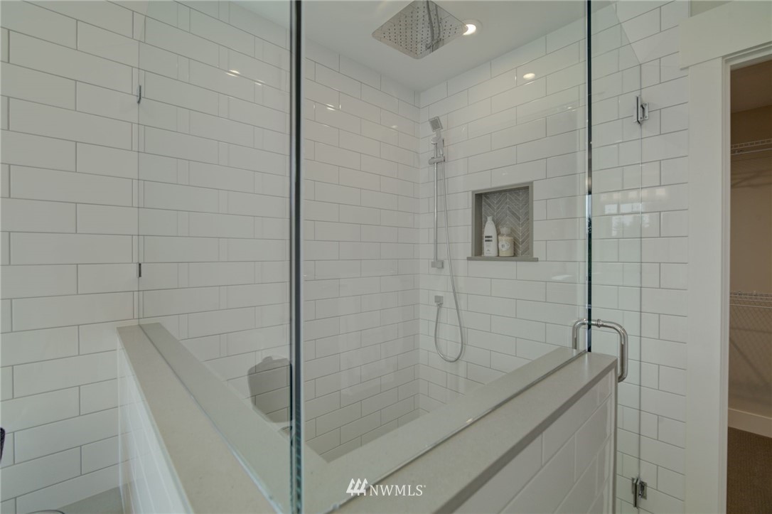 10121 Northeast 190th Street Bothell, WA 98011 - Photo 20 of 26 Gallery Image 20