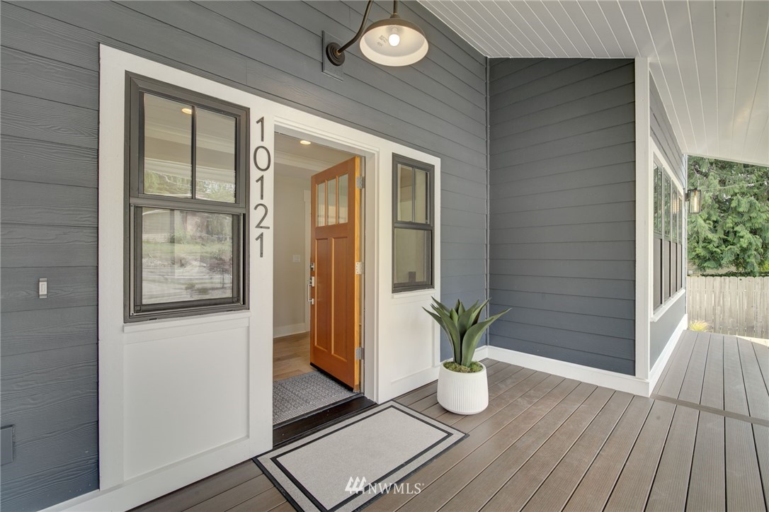 10121 Northeast 190th Street Bothell, WA 98011 - Photo 3 of 26 Gallery Image 3