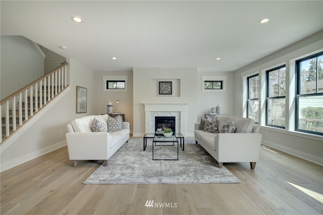 10121 Northeast 190th Street Bothell, WA 98011 - Photo 6 of 26 Gallery Image 6