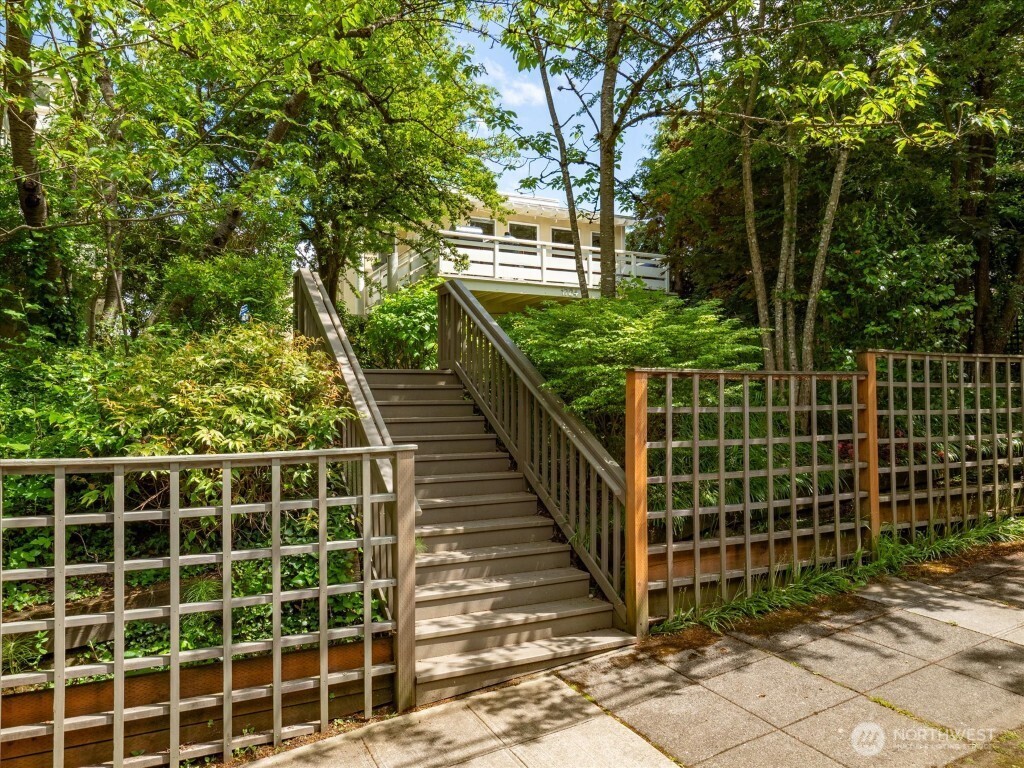 1724 26th Avenue Seattle, WA 98122 - Photo 25 of 28 a view of a backyard with stairs