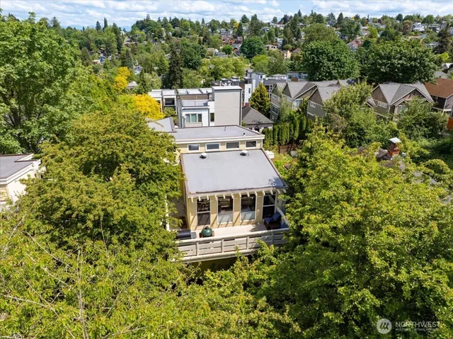 $3,850 | 1724 26th Avenue, Seattle, WA 98122
