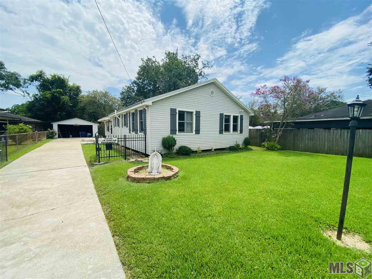 1605 Ridgefield Road Thibodaux, LA 70301 - Photo 1 of 13 Gallery Image 1