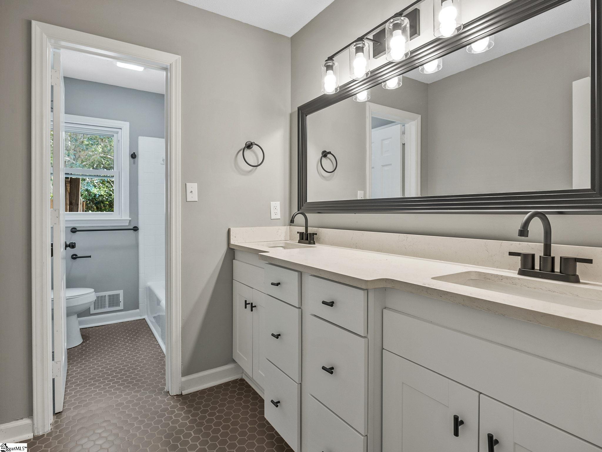 127 Splawn Road Chesnee, SC 29323 - Photo 24 of 36