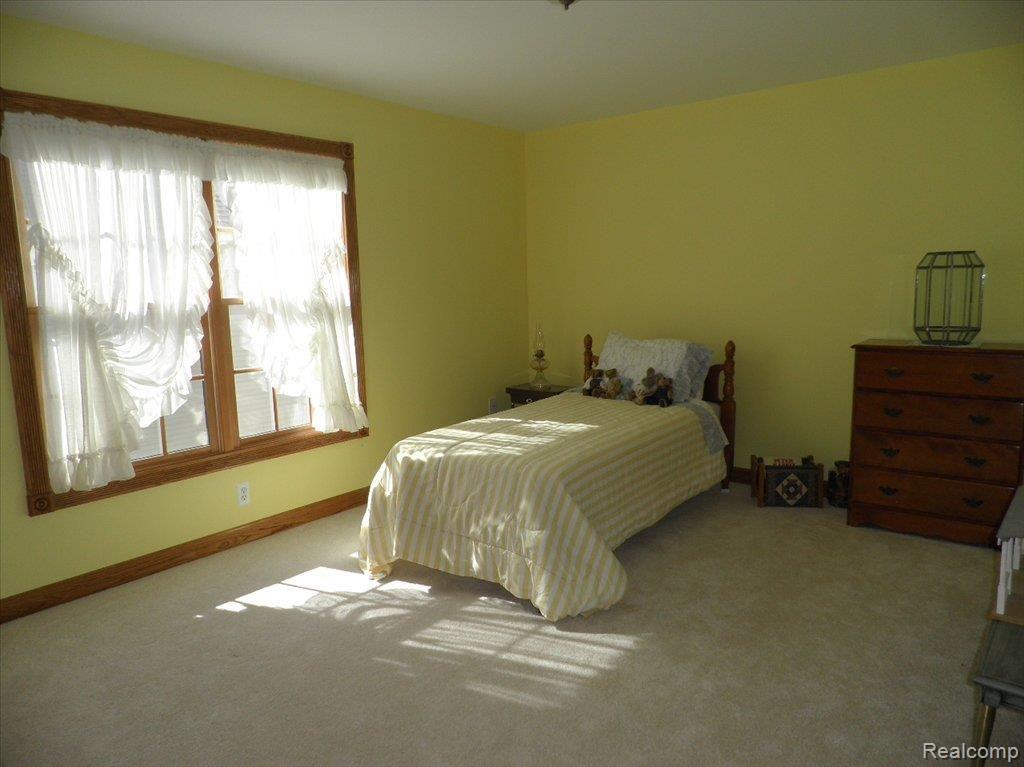 8616 Lakeshore Road Fort Gratiot, MI 48059 - Photo 7 of 13 Bedroom#3