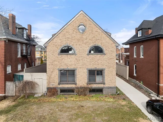 $649,900 | 5089 Waterman Boulevard, St. Louis, MO 63108